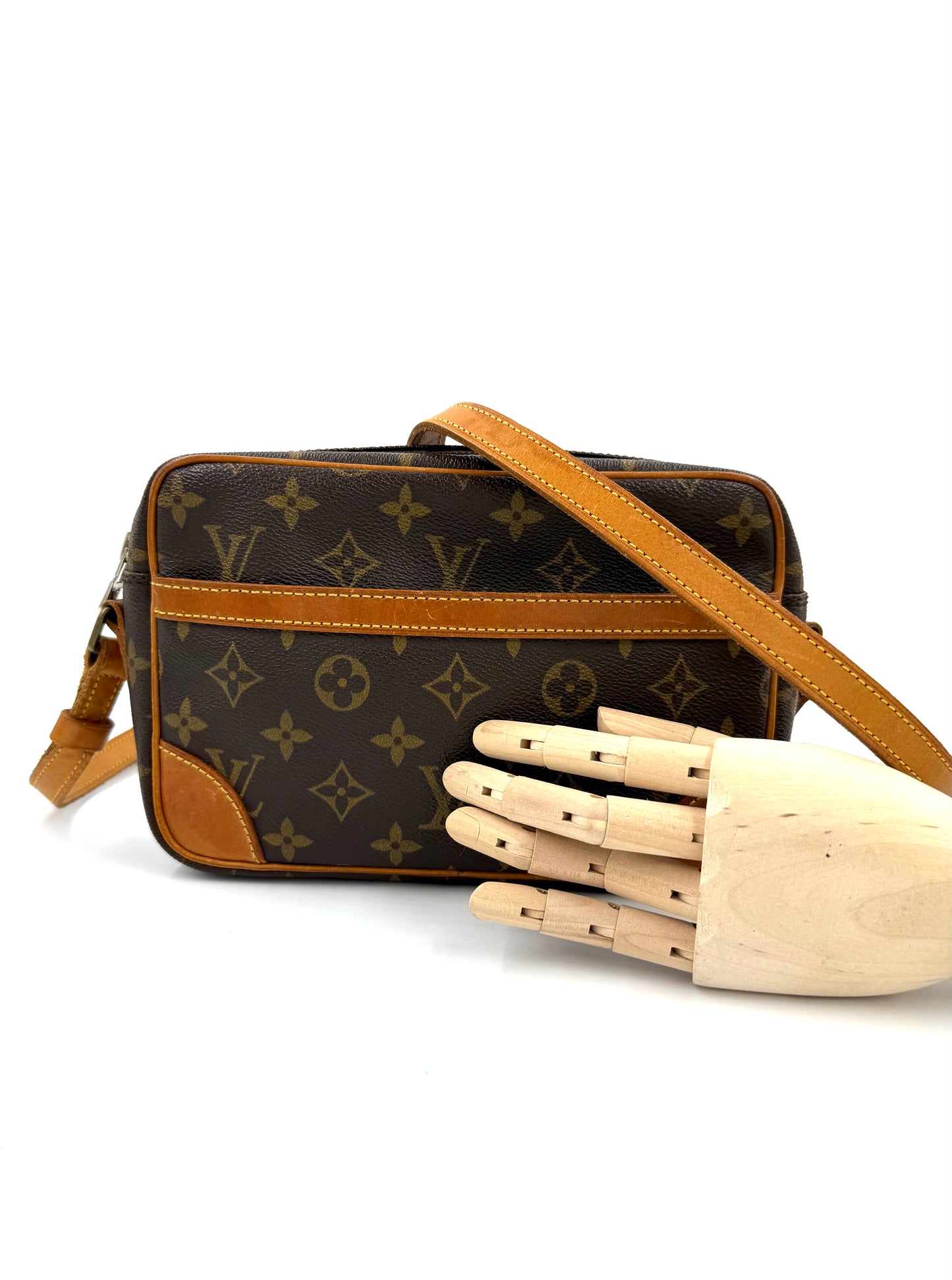 LOUIS VUITTON Trocadero 23 Monogram Canvas Vintage