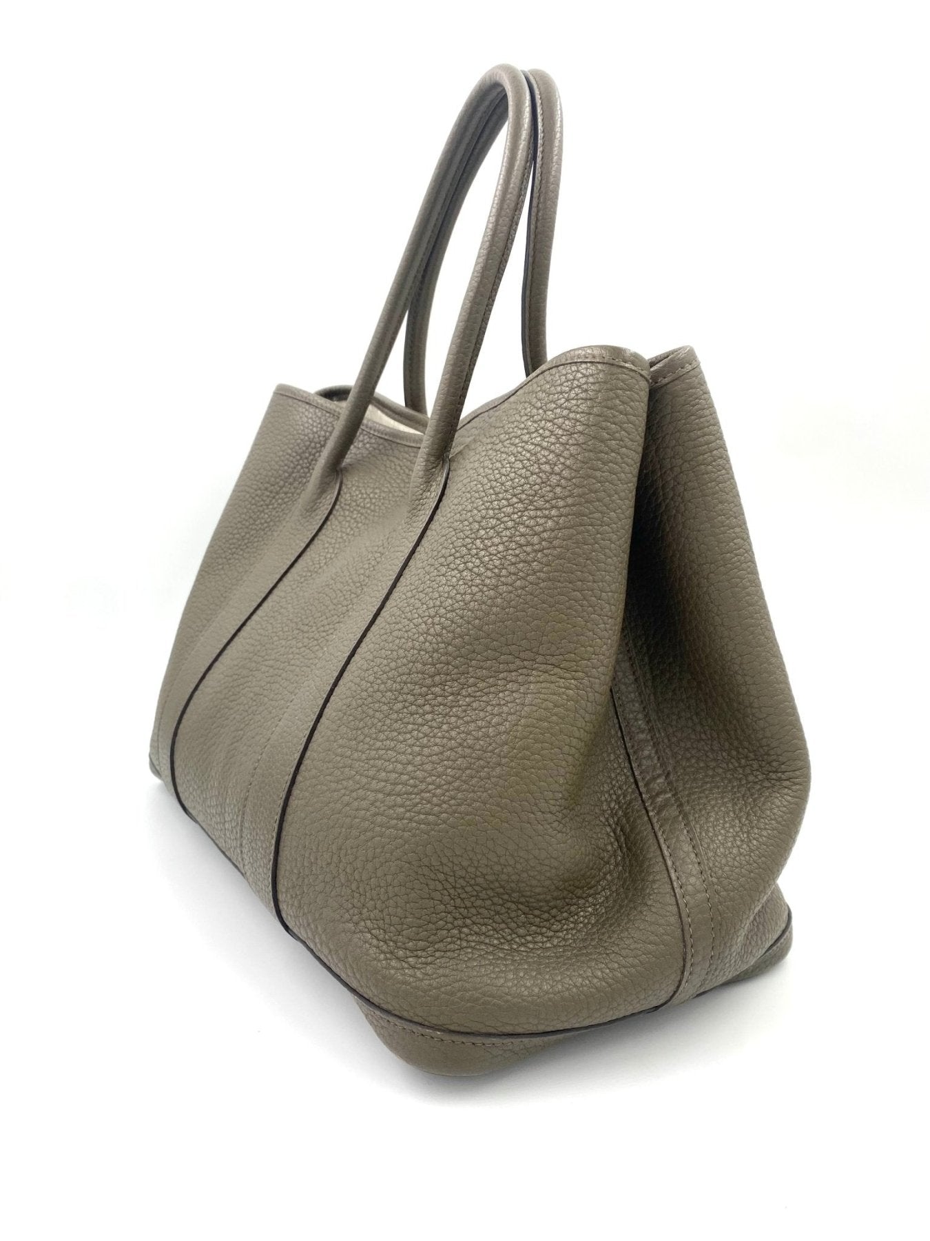 Hermes Garden Party 36 Handtasche in Eukalyptus aus Togoleder mit strukturierter Oberflache und doppelten Tragegriffen