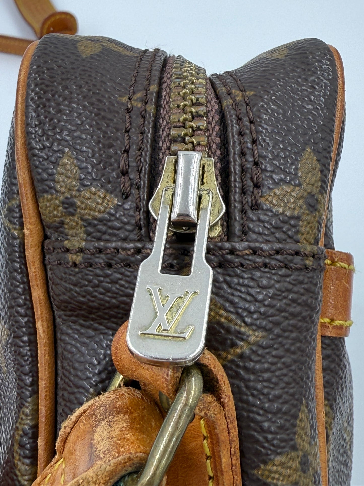 LOUIS VUITTON Trocadero 23 Monogram Canvas Vintage