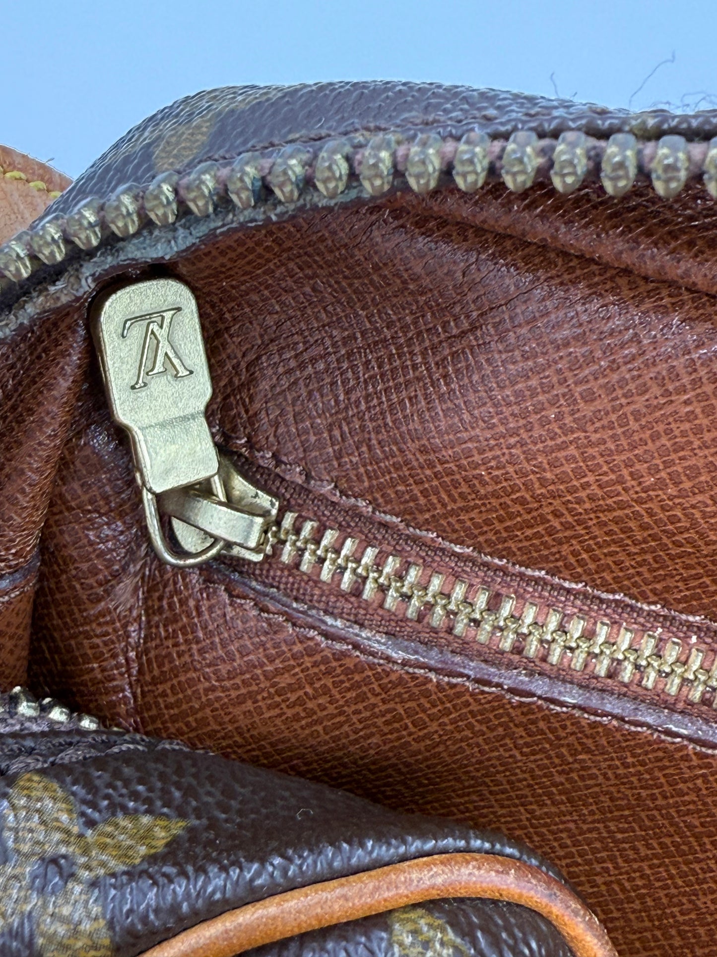 LOUIS VUITTON Trocadero 23 Monogram Canvas Vintage
