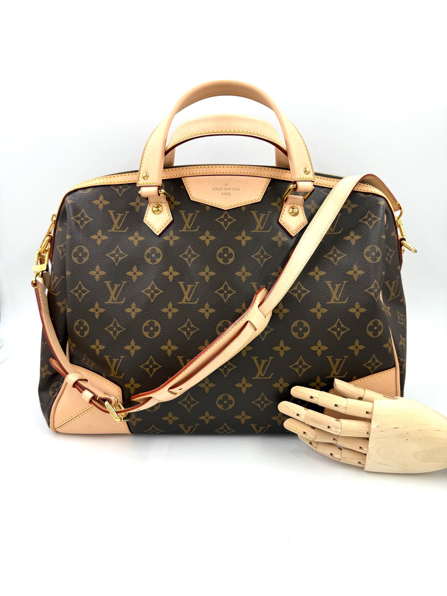 LOUIS VUITTON Retiro MM Monogram Canvas