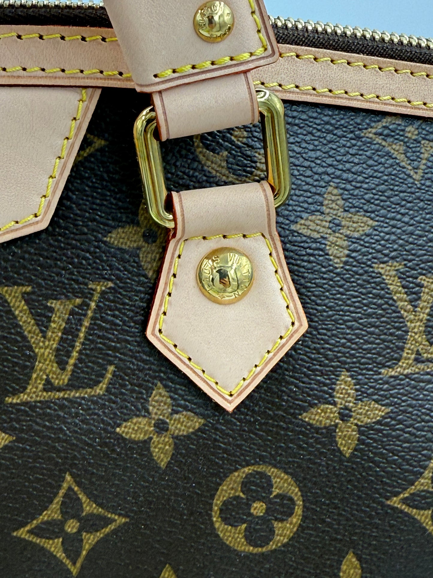 LOUIS VUITTON Retiro MM Monogram Canvas