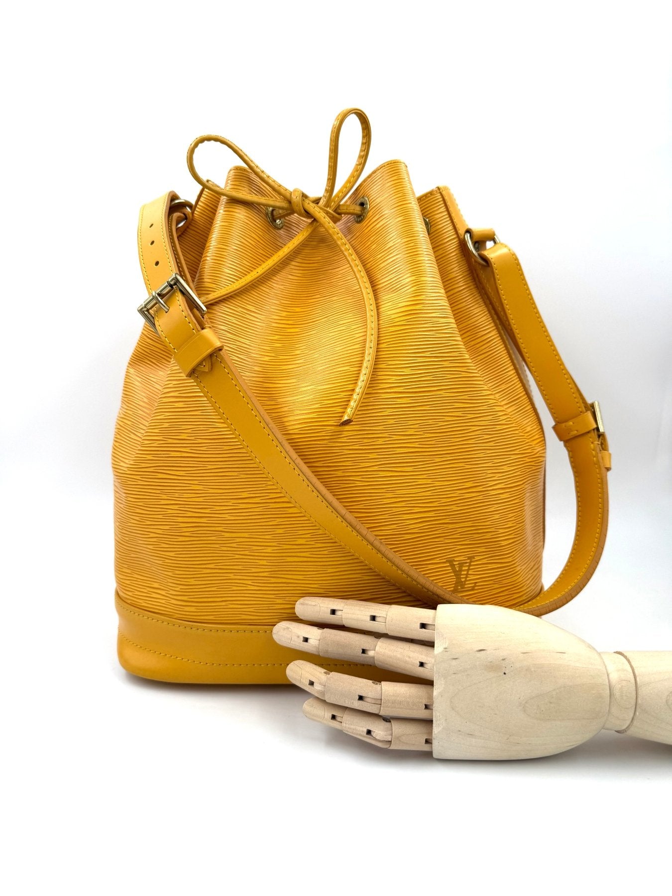 LOUIS VUITTON Sac Noe grande Epi gelb - Clutch & Macarons - AR0964 - Clutch & Macarons -