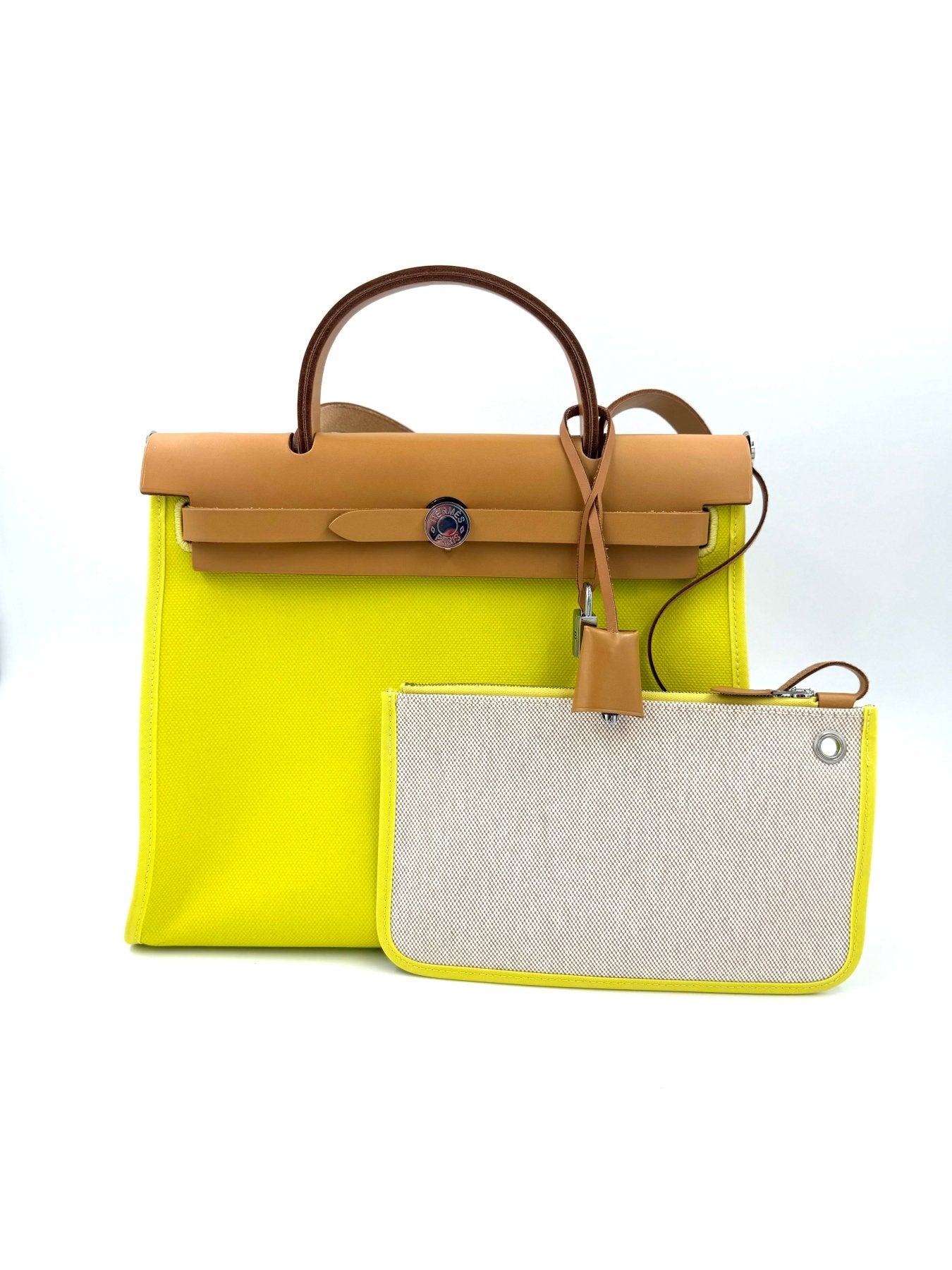 HERMÈS Herbag 31 Lime - Clutch & Macarons - Stempel U; 2022 - Clutch & Macarons -