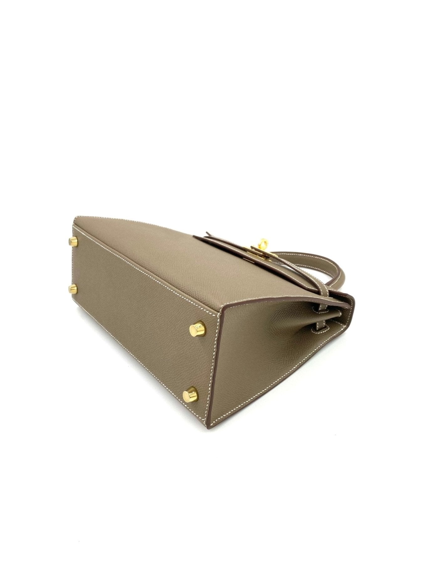 Hermes Kelly 25 Epsom Sellier Etoupe Handtasche in taupe mit goldfarbenen Details, seitliche Ansicht