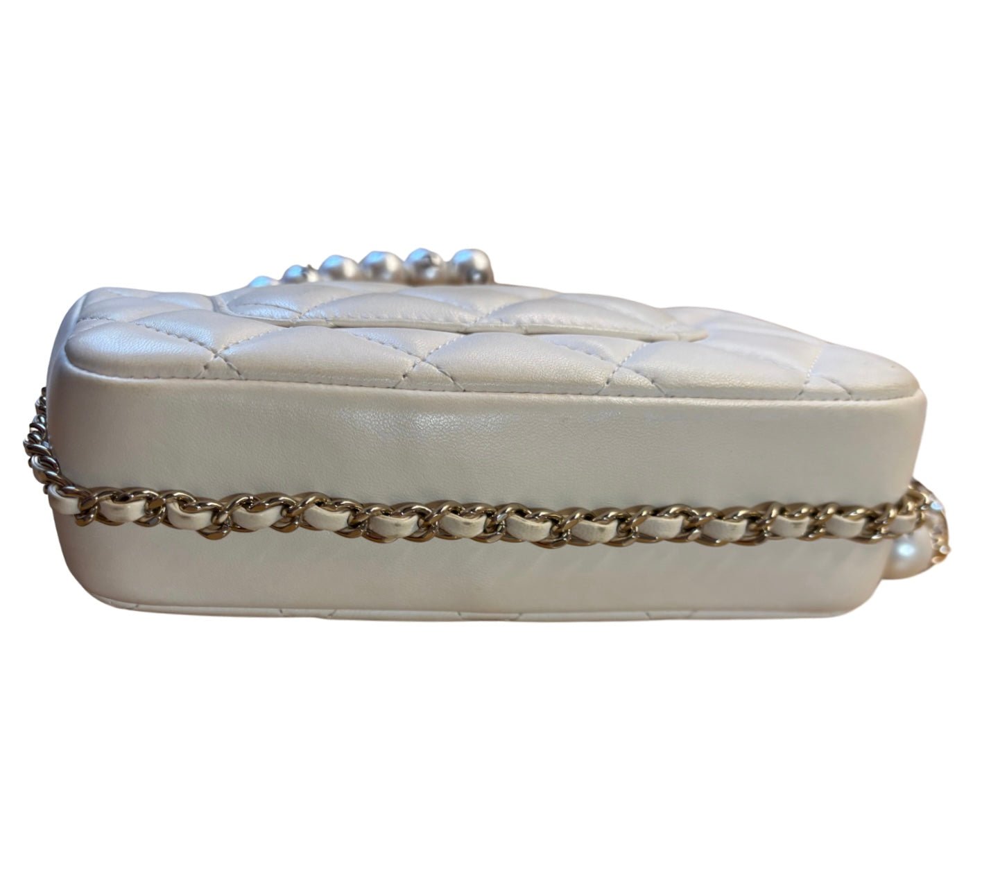 CHANEL Classic Flap Mini Pearls ivory - Clutch & Macarons - 29751593 - Clutch & Macarons -