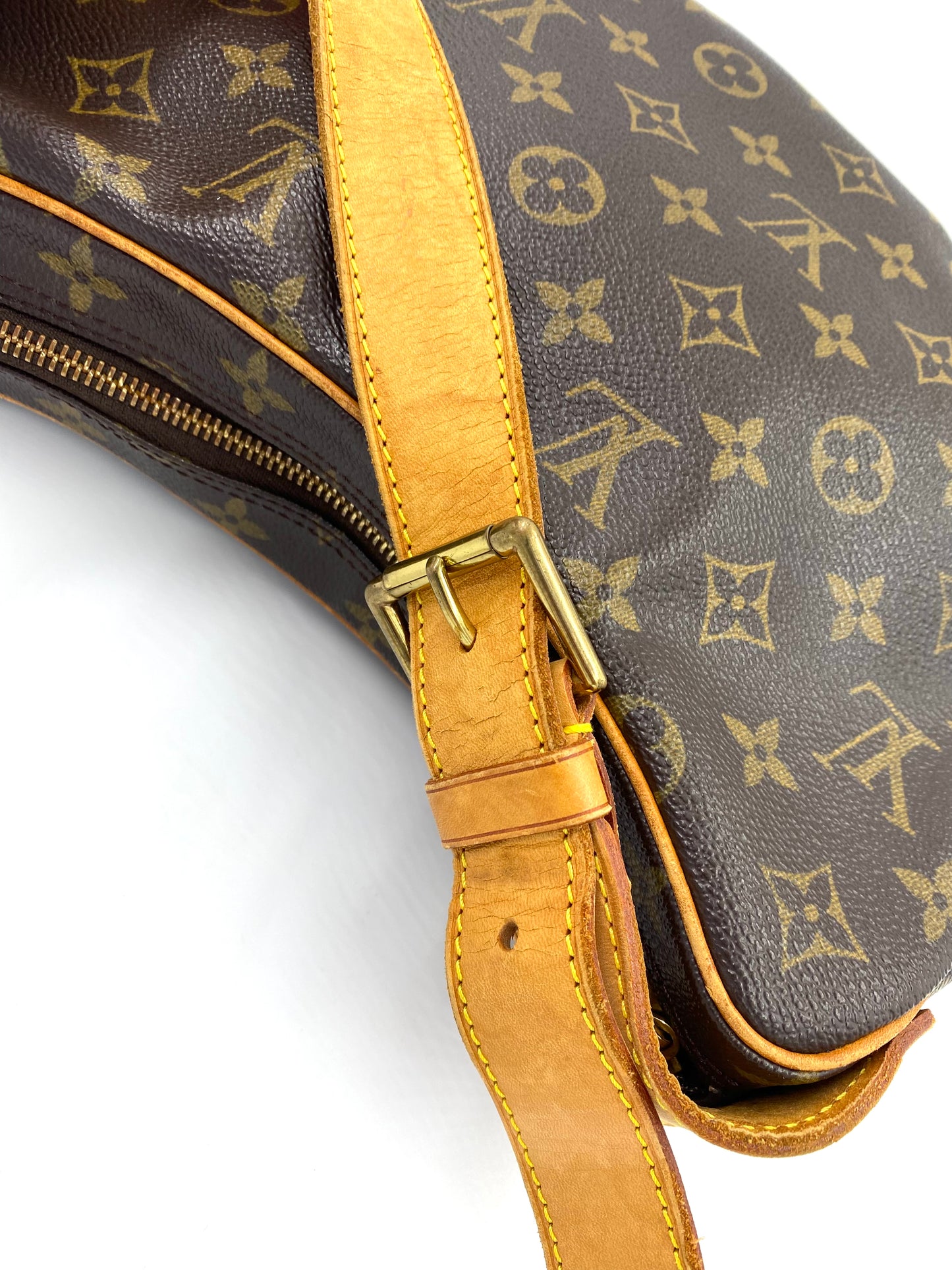 LOUIS VUITTON Croissant MM Monogram