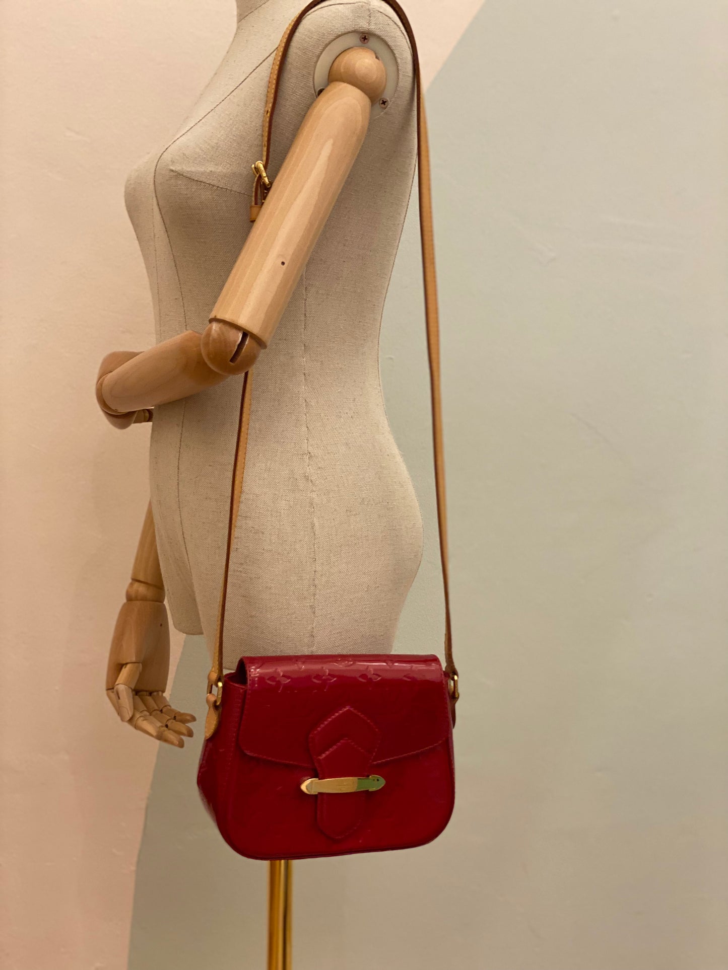 LOUIS VUITTON Bellflower PM Monogram Vernis