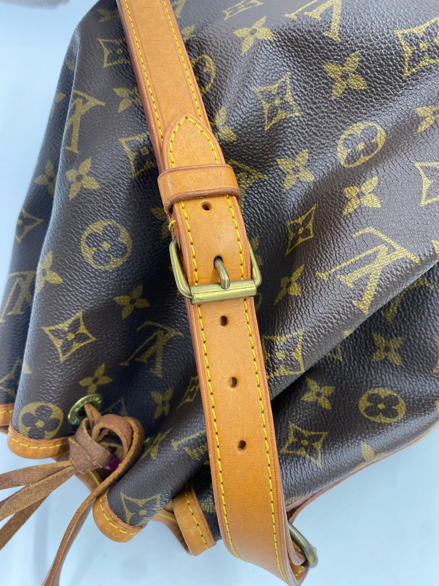 LOUIS VUITTON Noe Grande Monogram Canvas
