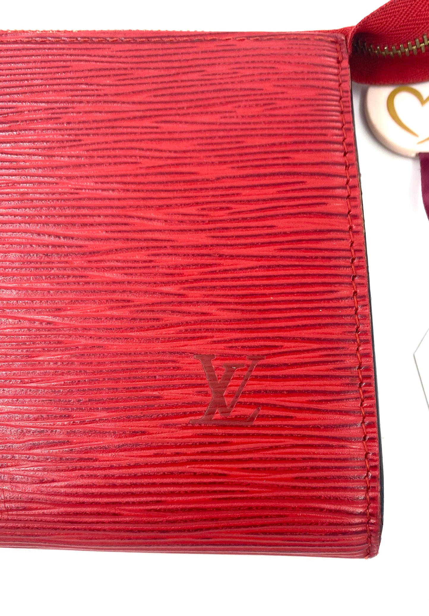 LOUIS VUITTON Clutch Pochette Accessoires Epileder rouge