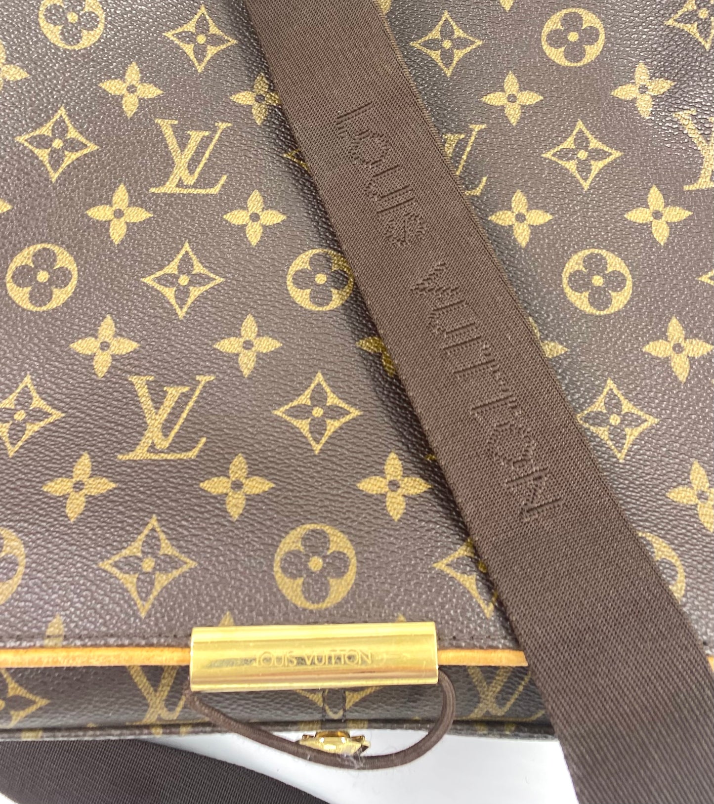 LOUIS VUITTON Messengerbag Abesses Monogram Canvas
