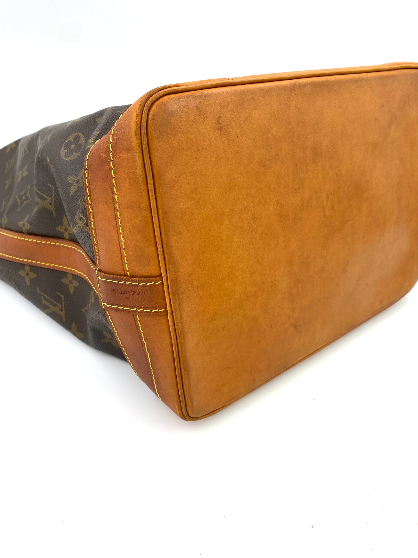 LOUIS VUITTON Noe grande Monogram Canvas