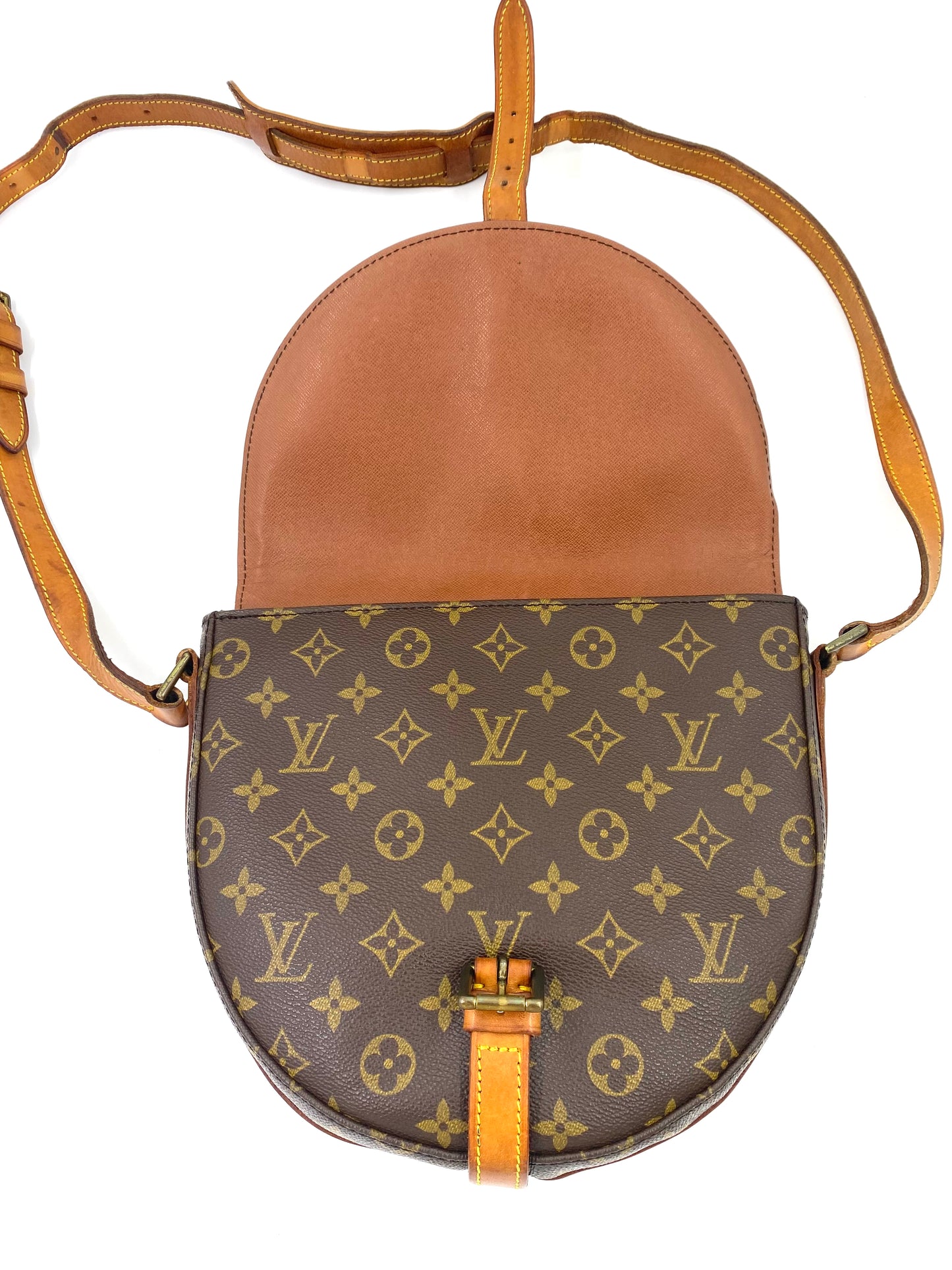LOUIS VUITTON Chantilly Monogram Canvas