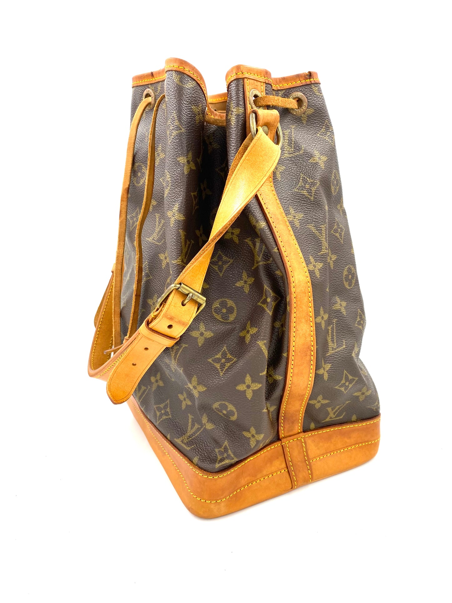 LOUIS VUITTON Noe grande Monogram Canvas
