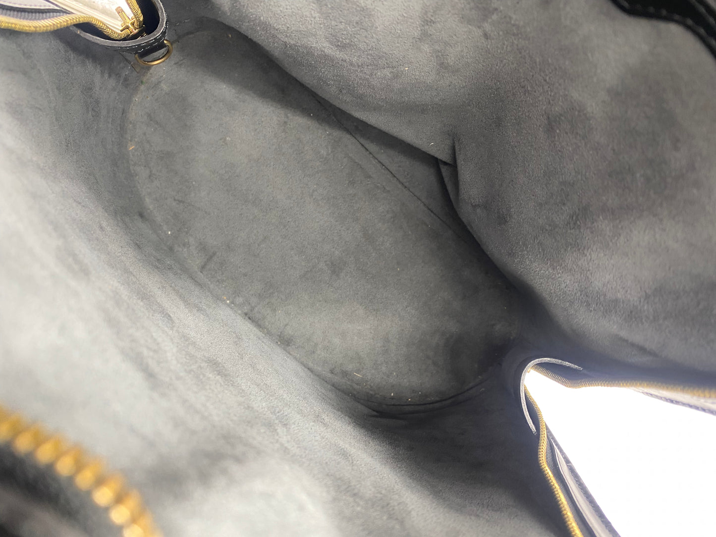 LOUIS VUITTON Rucksack Gobelins Epi schwarz