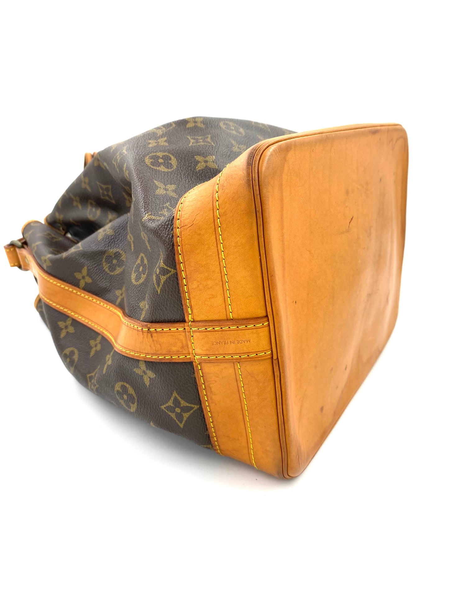 LOUIS VUITTON Noe Grande Monogram Canvas