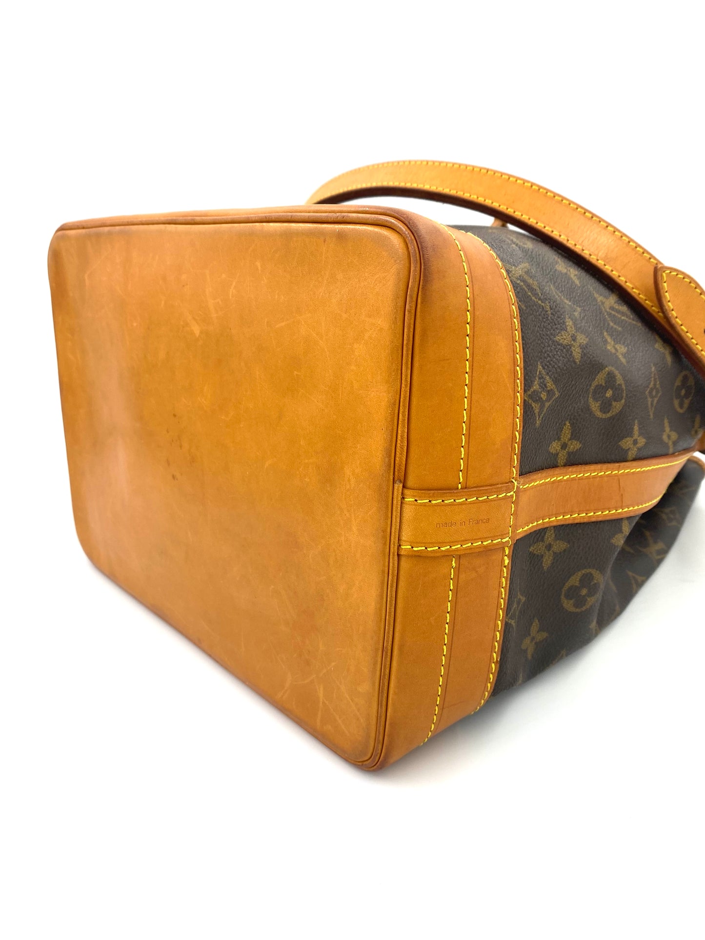 LOUIS VUITTON Noe Grande Monogram Canvas