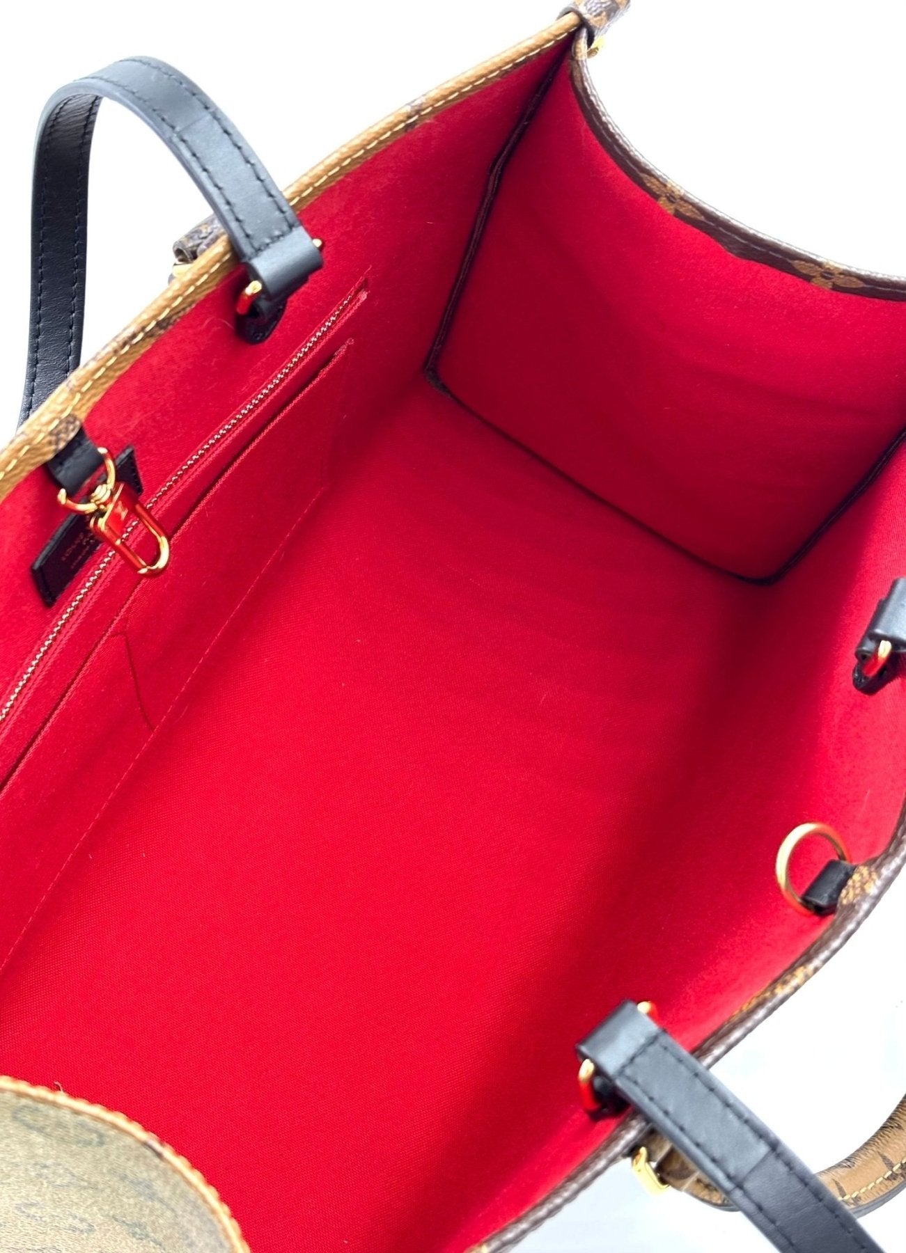 LOUIS VUITTON Onthego MM Monogram Giant - Clutch & Macarons - Chip - Clutch & Macarons -