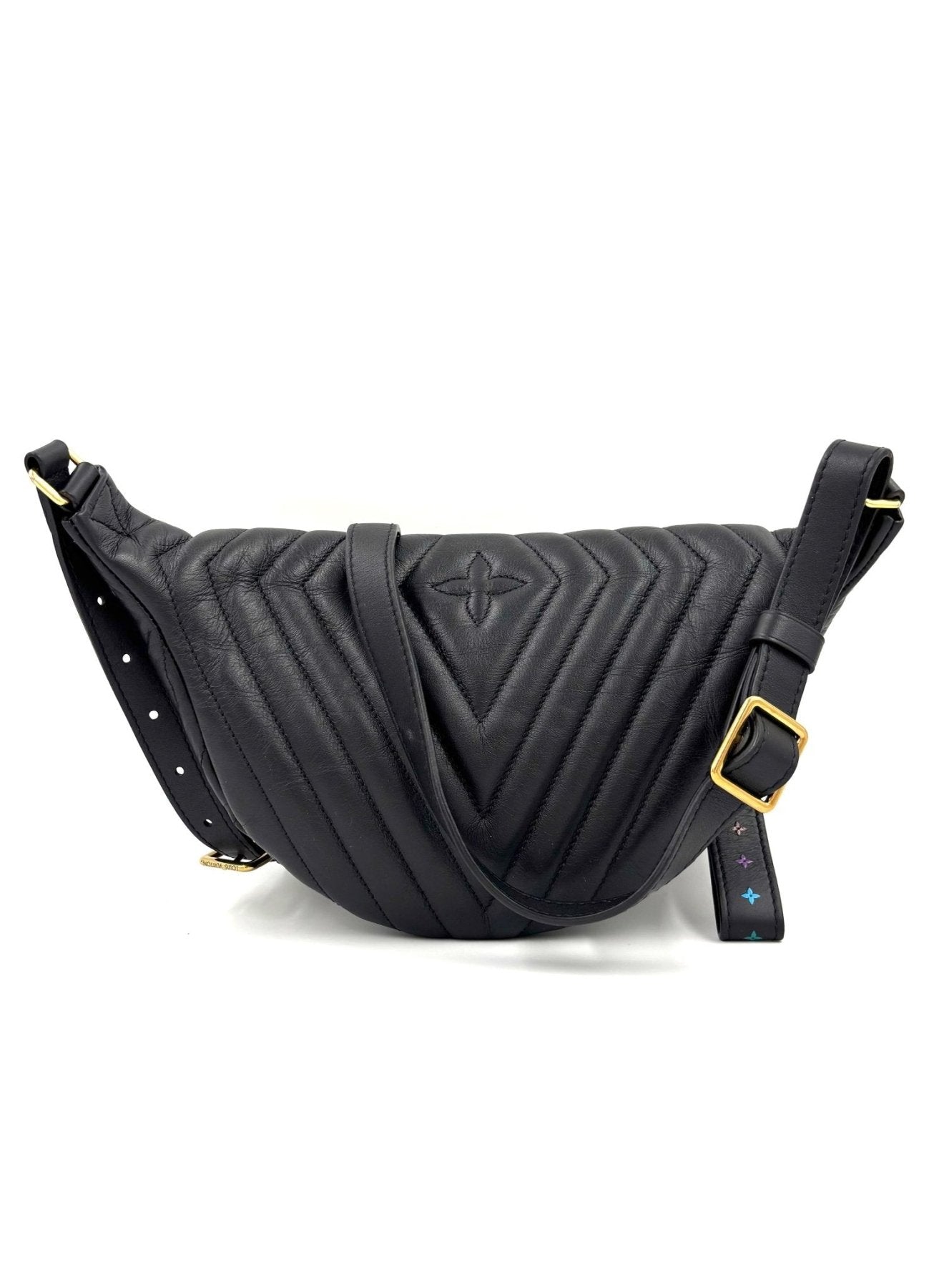 Louis Vuitton Bumbag New Wave in schwarzem Leder mit V-förmigem Steppmuster und verstellbarem Schulterriemen