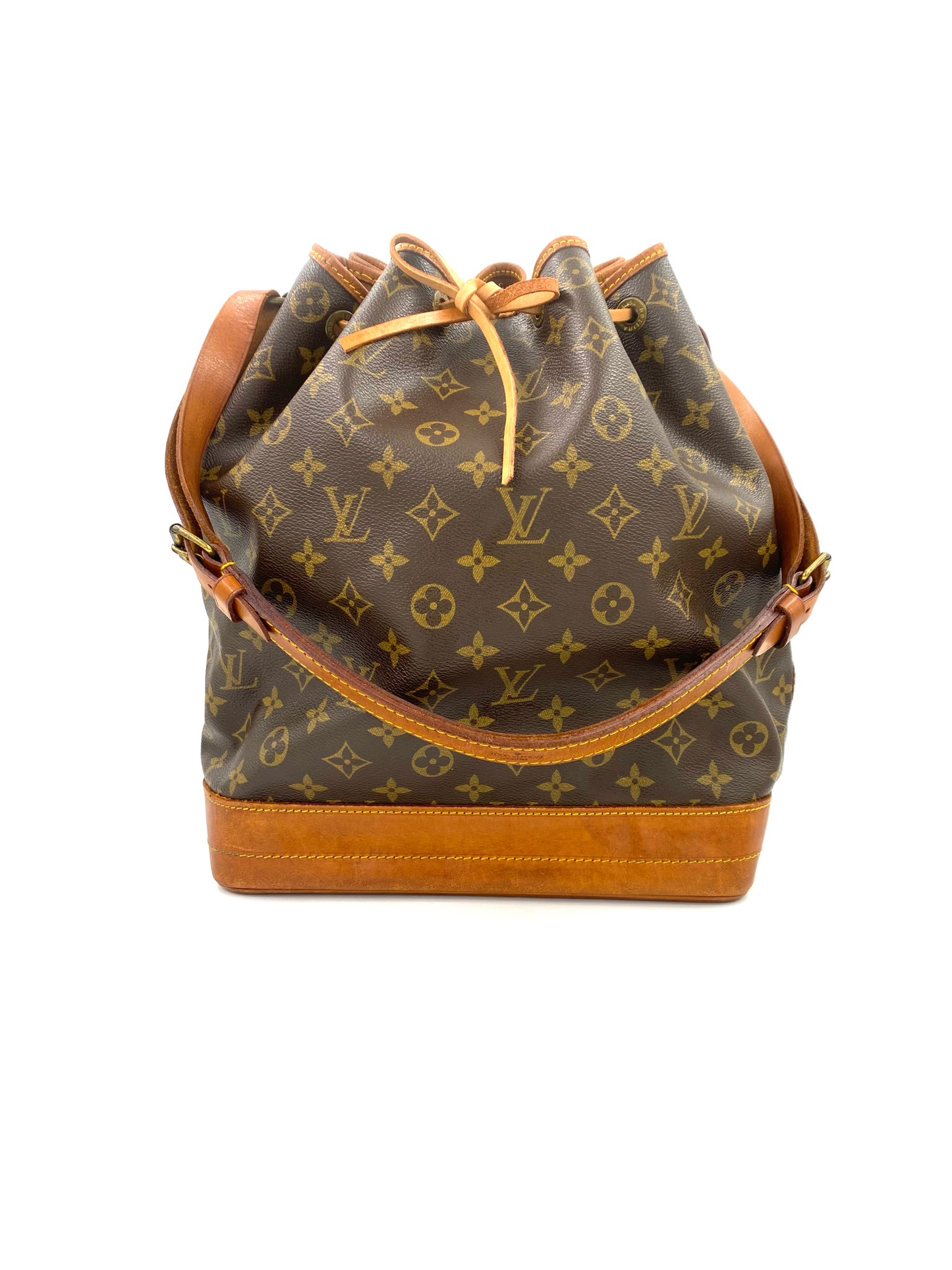 LOUIS VUITTON Noe grande Monogram Canvas
