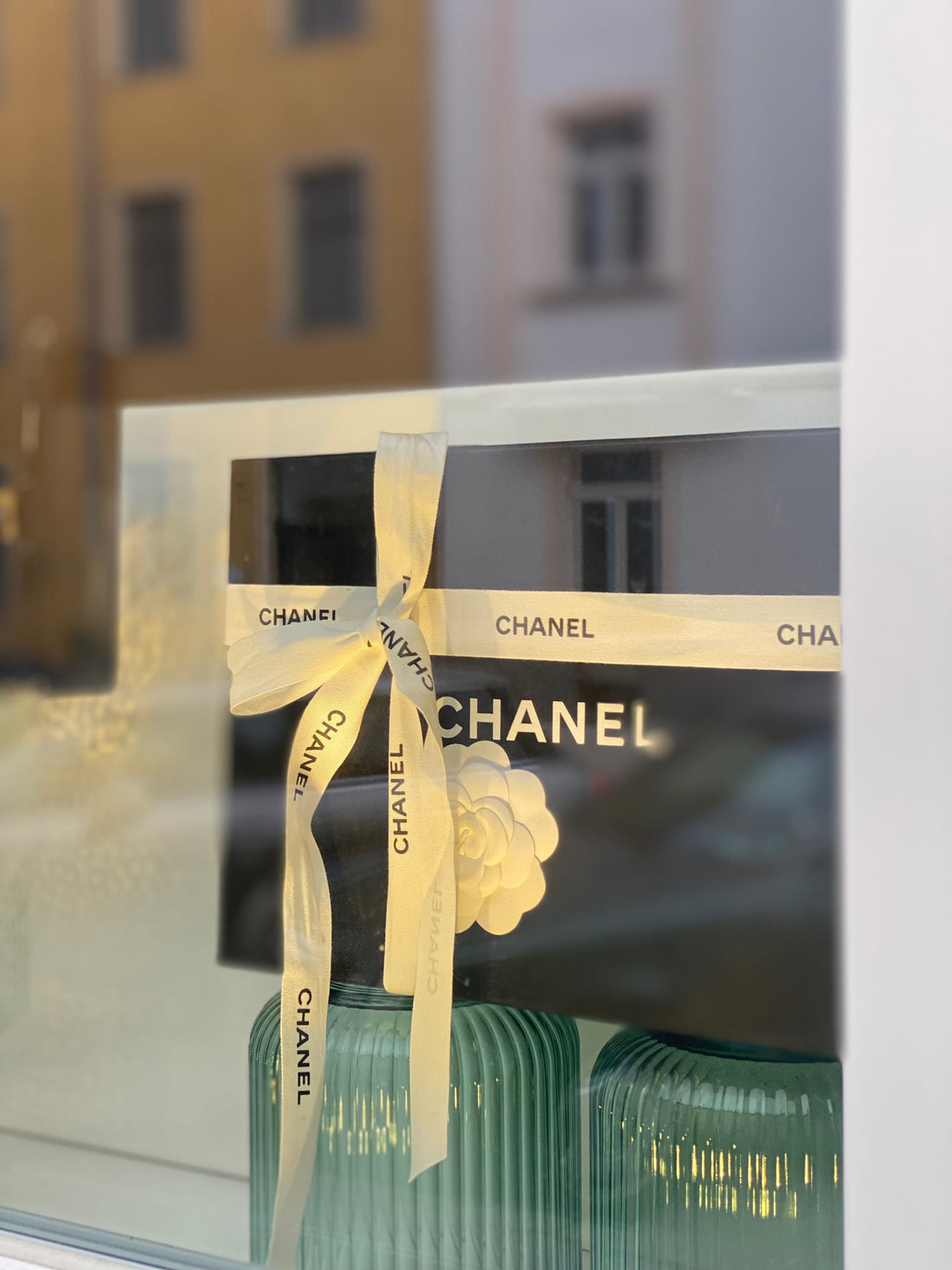 Das perfekte Geschenk gibt es bei Clutch & Macarons.