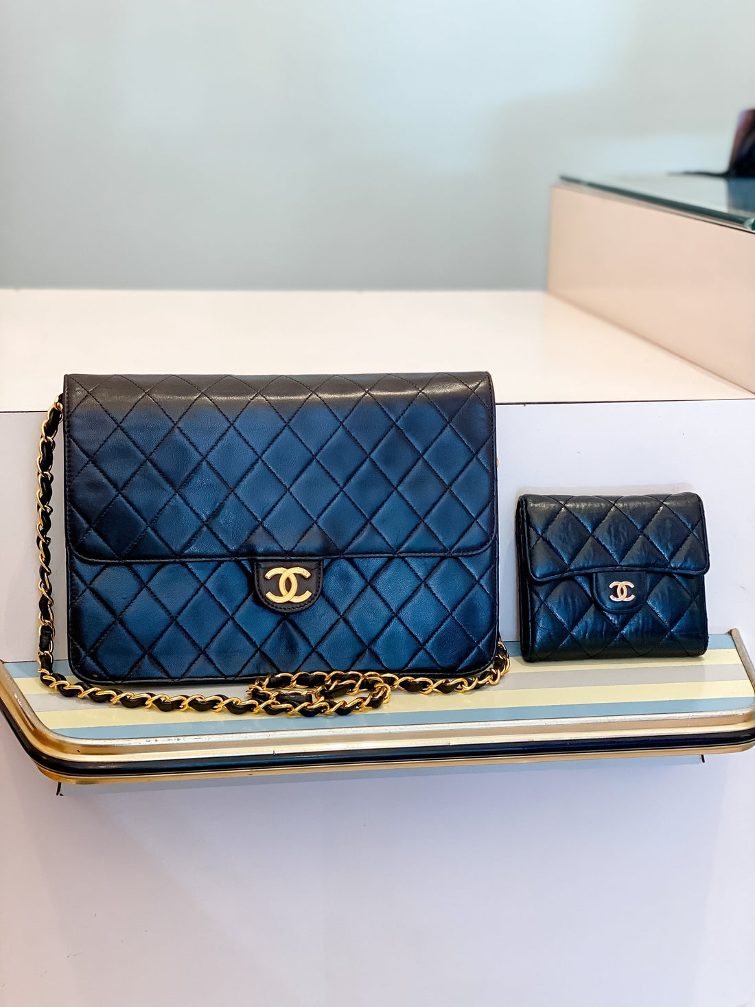 Blick hinter die Kulissen: So arbeiten wir mit deiner gebrauchten Designertasche, bis wir sie verkaufen.