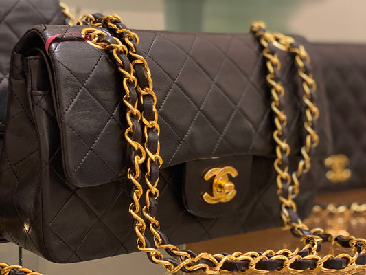 Was macht eine Chanel Vintage Tasche so besonders? - Clutch & Macarons