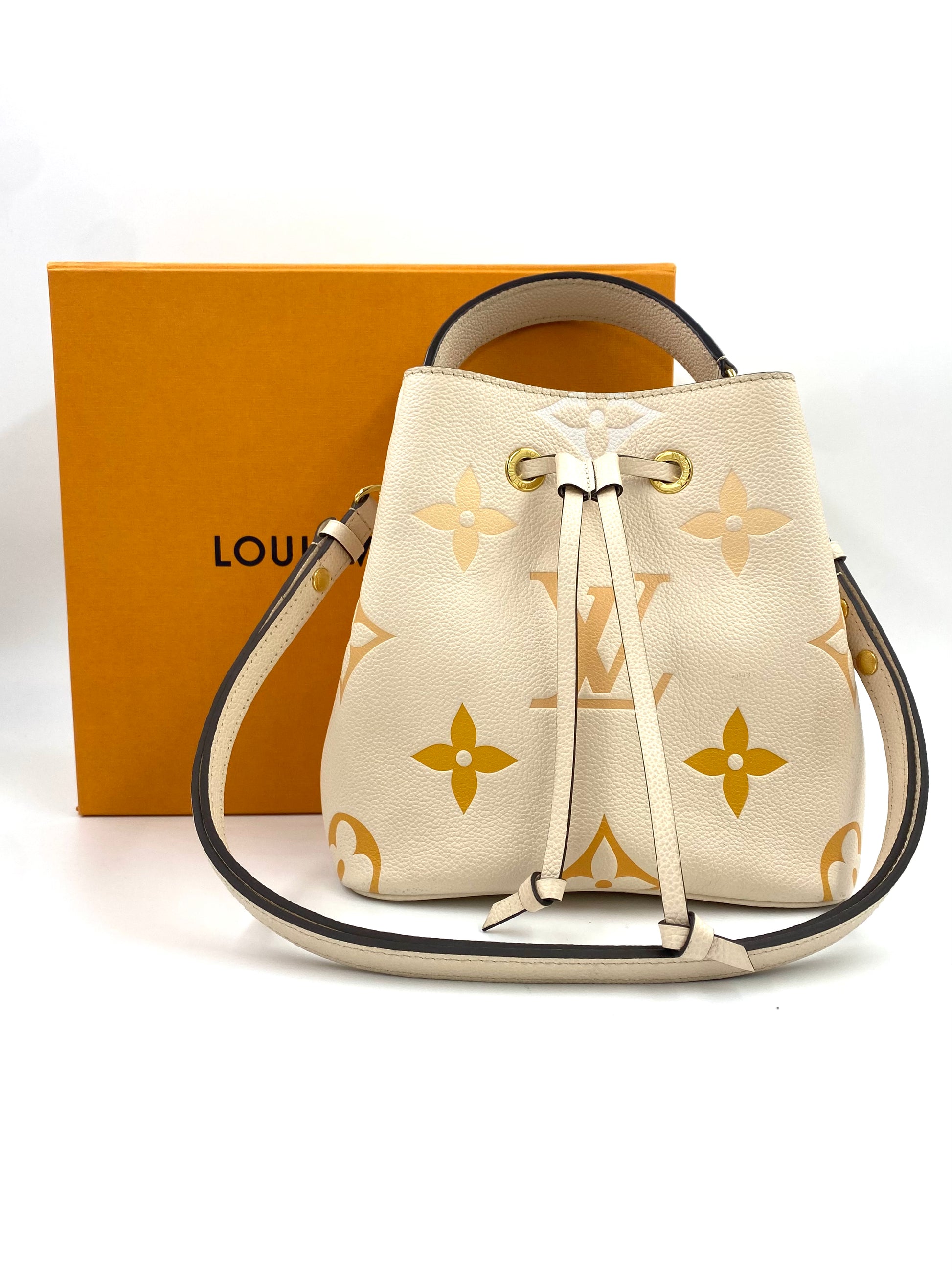 LOUIS VUITTON Neo Noe BB Monogram Empreinte creme safran Clutch Macarons
