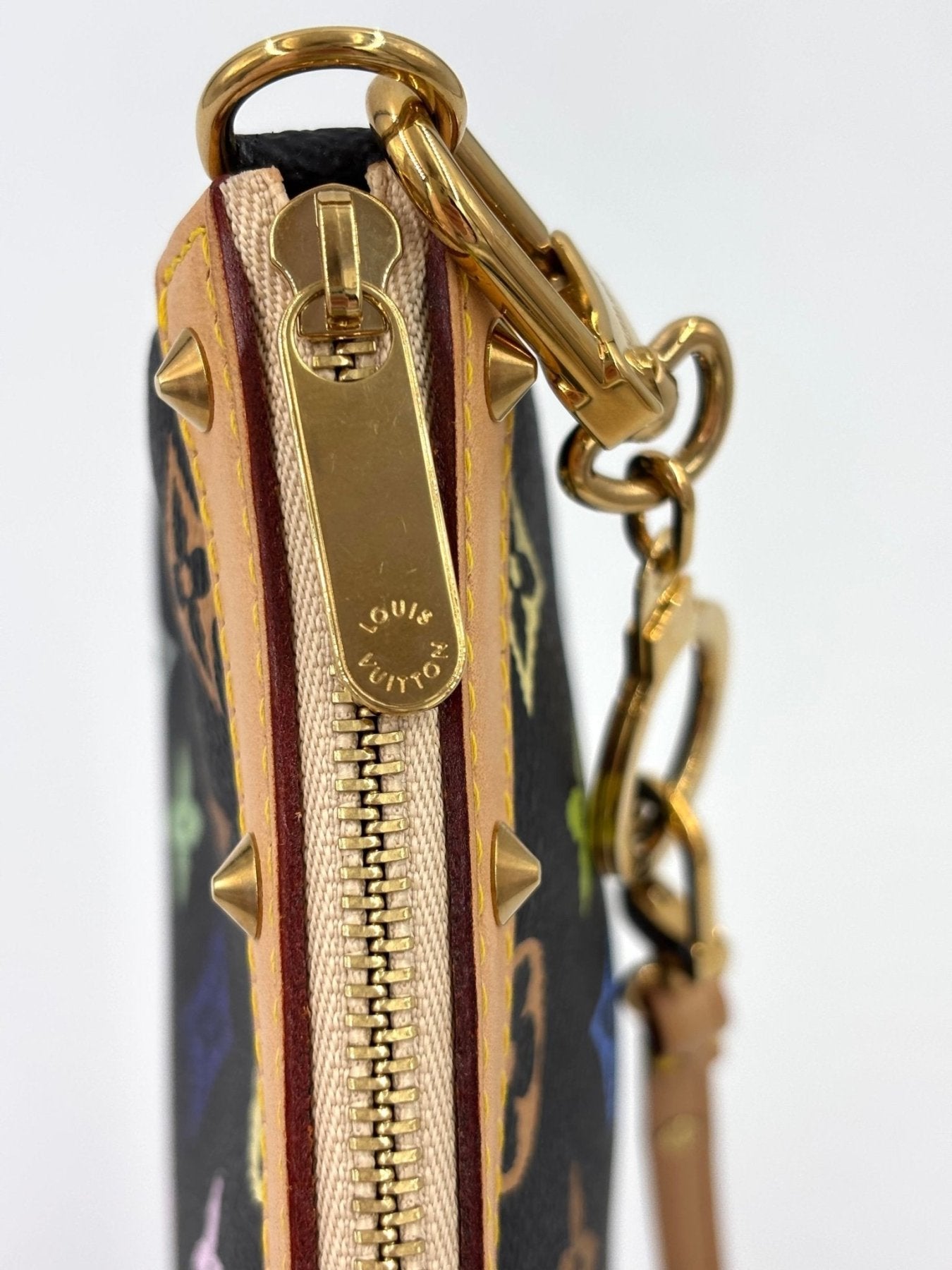 LOUIS VUITTON Pochette Accessoires Multicolor Murakami - Clutch & Macarons - SL0034 - Clutch & Macarons - 