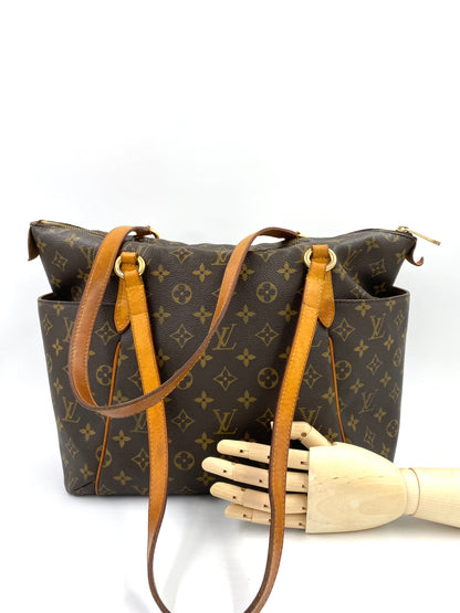 LOUIS VUITTON Totally MM Monogram Canvas