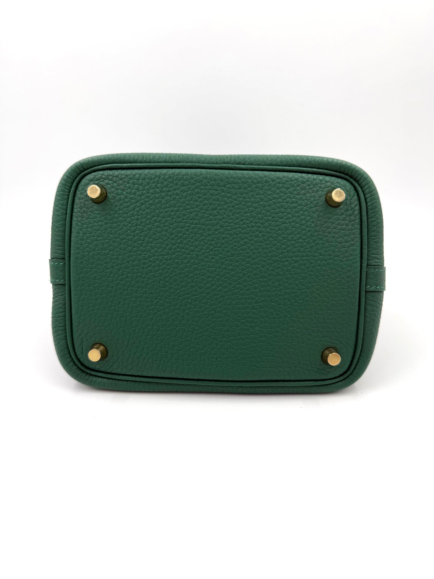 HERMÈS Picotin 18 Lock Clemence Vert Moyen grüne Ledertasche mit goldfarbenen Metallfüßen, elegante Designer Handtasche second hand