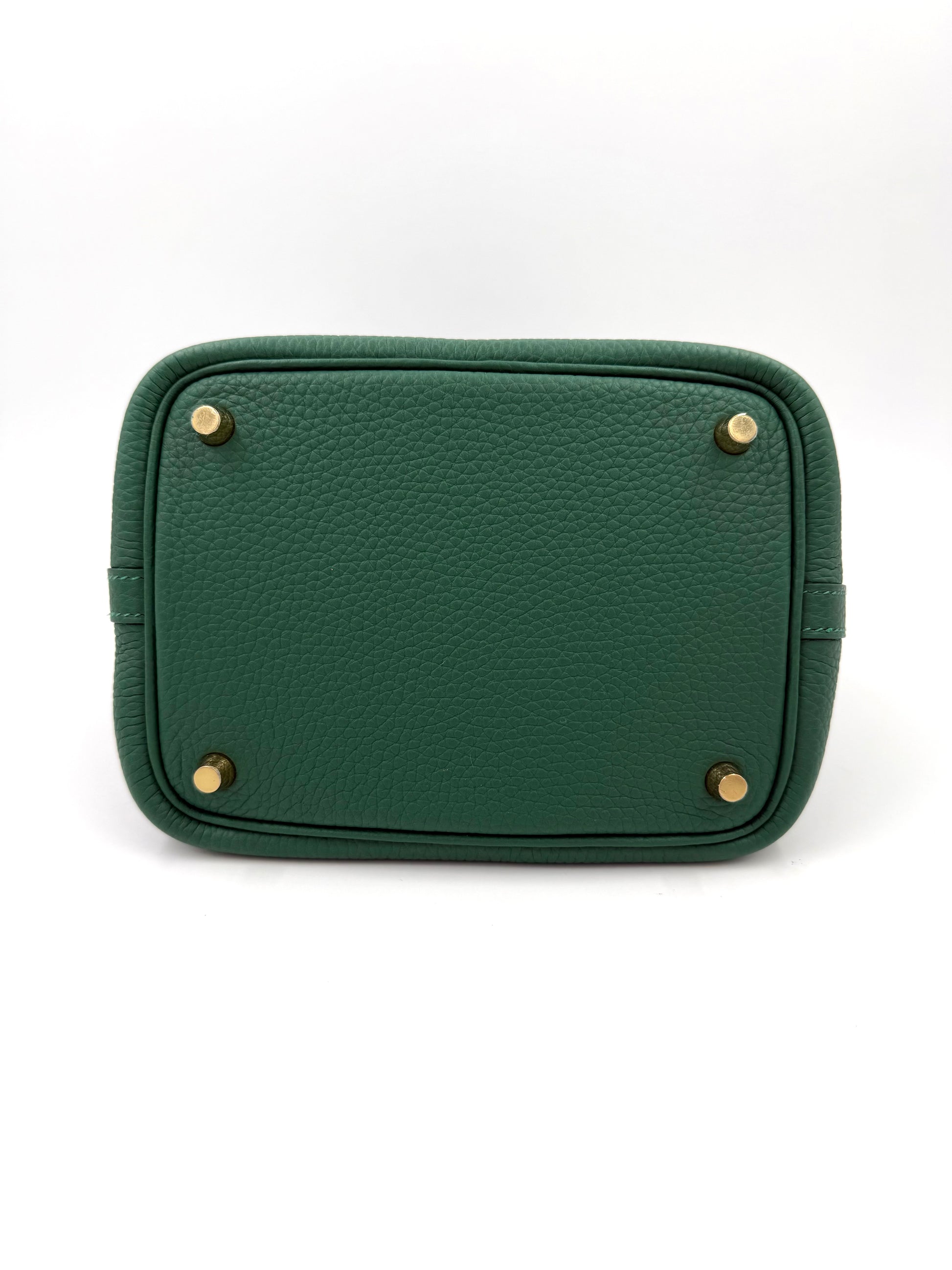 HERMÈS Picotin 18 Lock Clemence Vert Moyen grüne Ledertasche mit goldfarbenen Metallfüßen, elegante Designer Handtasche second hand