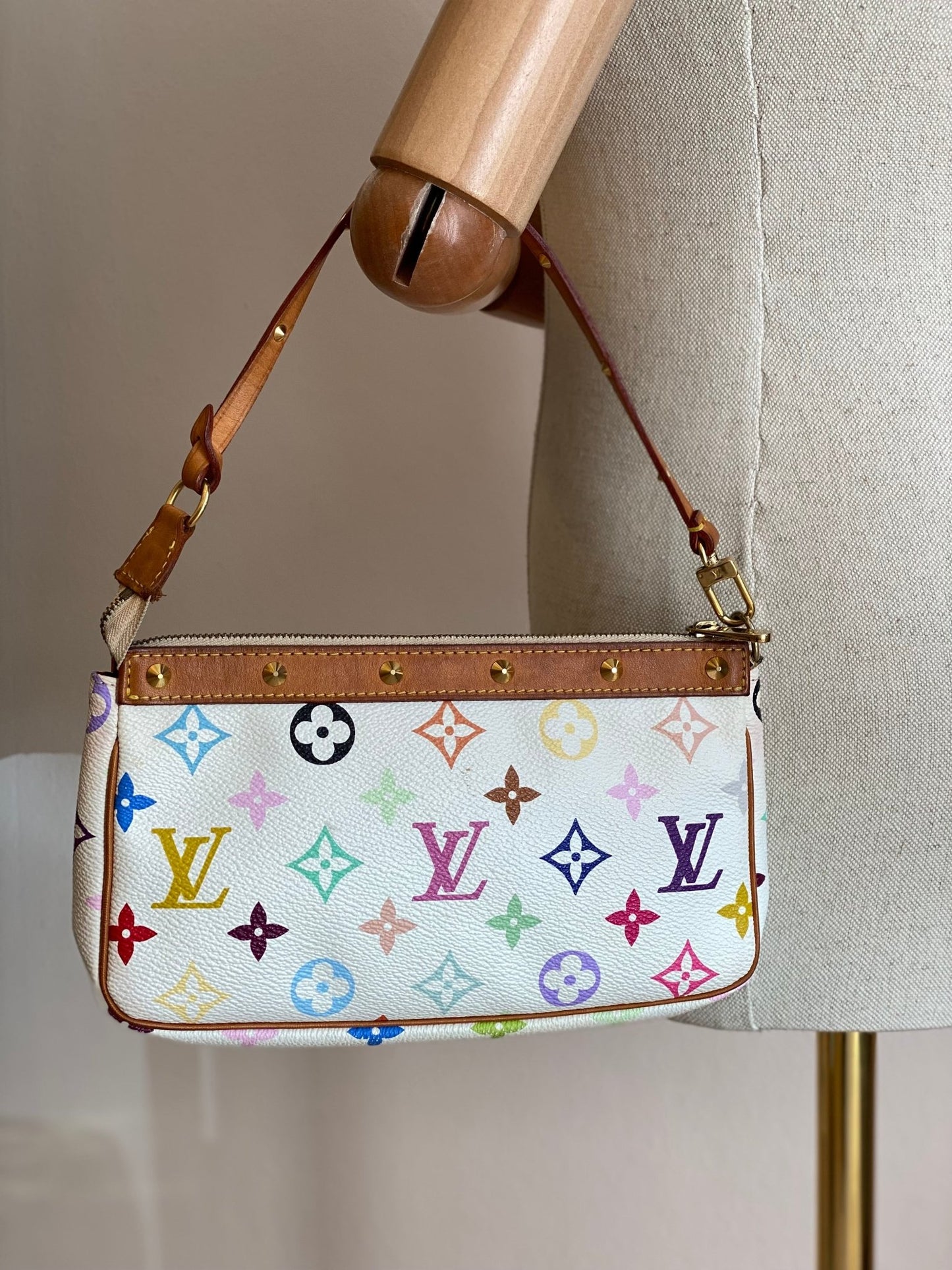 LOUIS VUITTON Pochette Accessoires Multicolor x Murakami - Clutch & Macarons - SL0046 - Clutch & Macarons - 