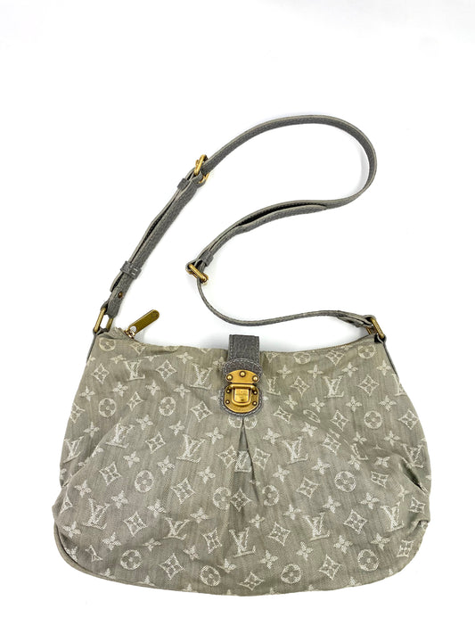 LOUIS VUITTON Slightly Monogram Denim Grau