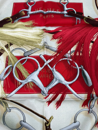 HERMÈS Carrè 90 „Musée“ rouge