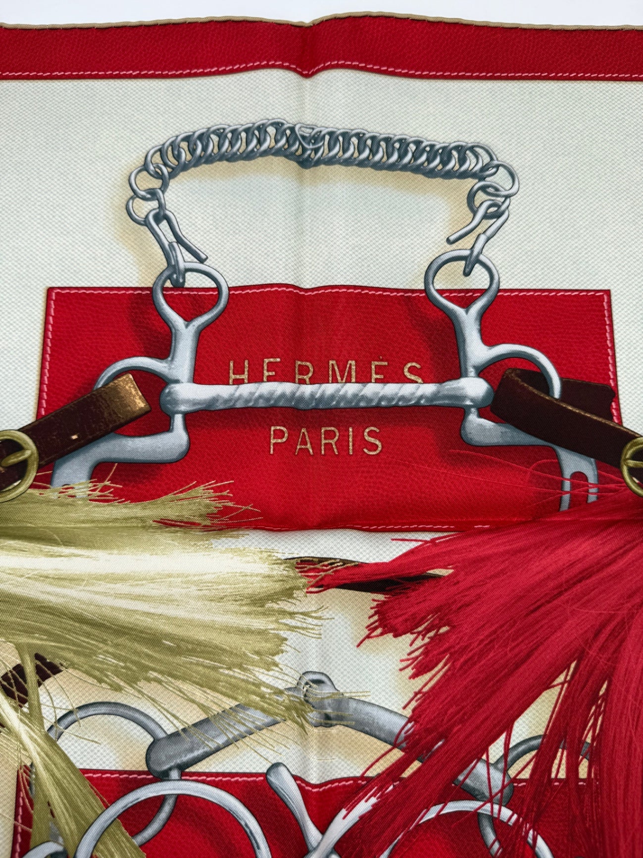 HERMÈS Carrè 90 „Musée“ rouge