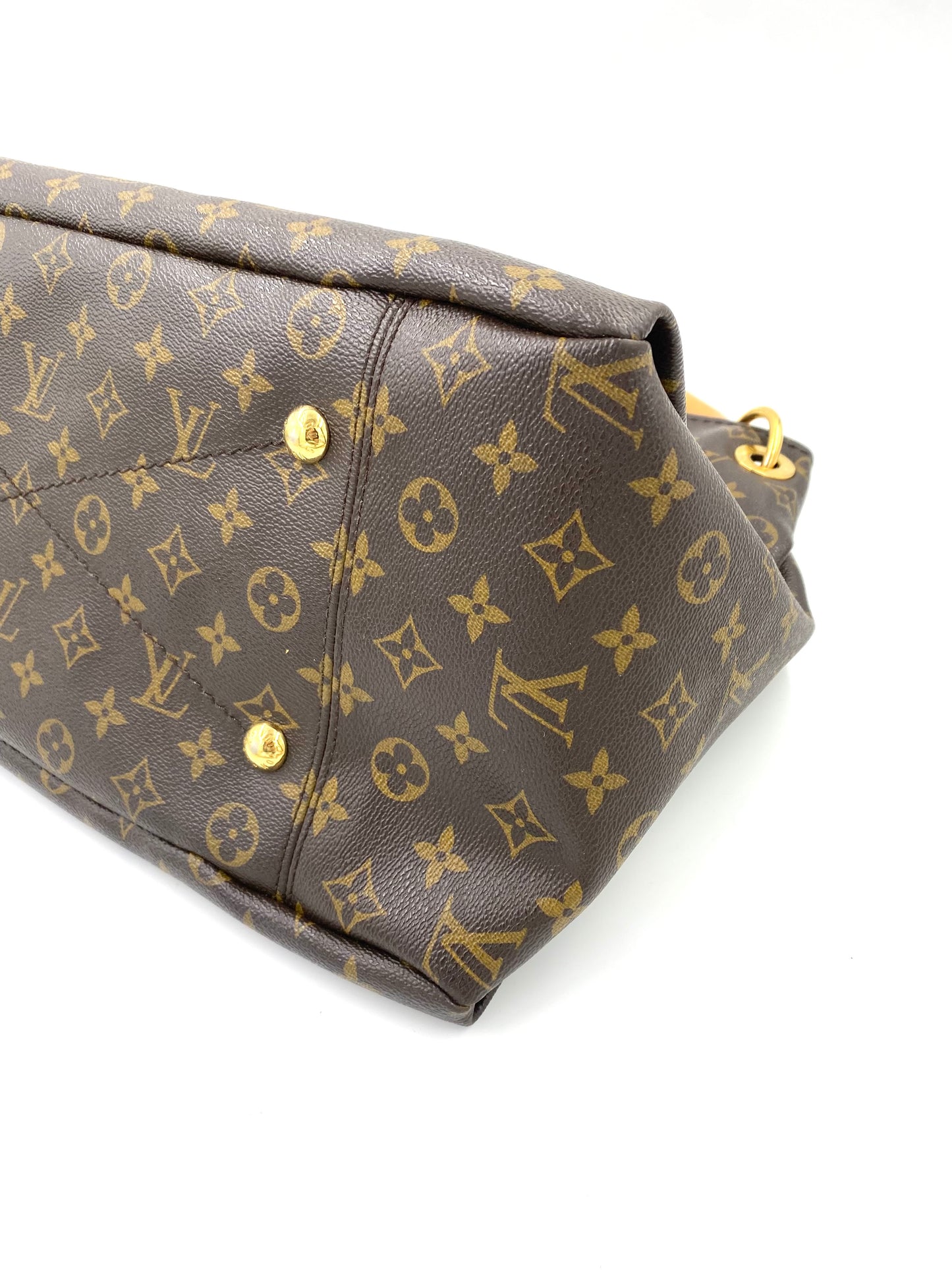 LOUIS VUITTON Artsy MM Monogram Canvas