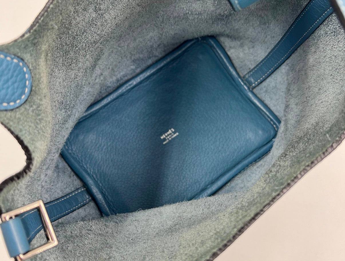 HERMÈS Picotin 18 Clemence Blue Jean PHW, Innenansicht mit Innentasche