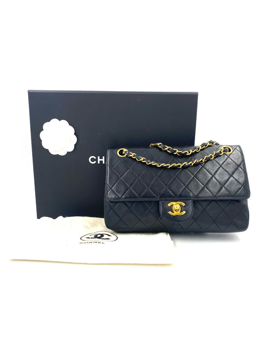 CHANEL Timeless Double Flap Bag Medium schwarz / gold - Clutch & Macarons - Clutch & Macarons - 