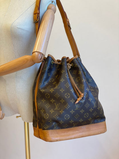 LOUIS VUITTON Sac Noe grande Monogram Canvas