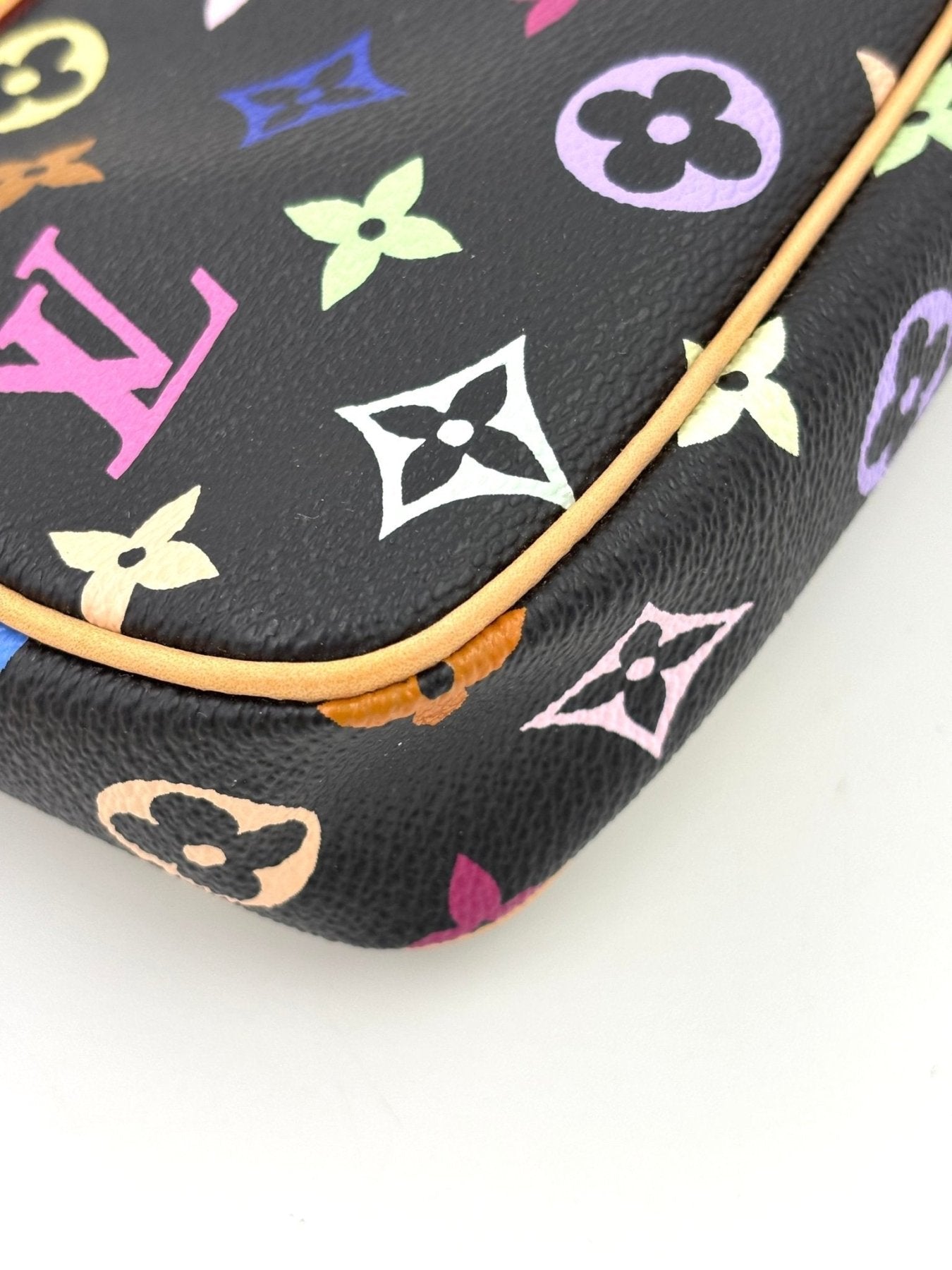LOUIS VUITTON Pochette Accessoires Multicolor Murakami - Clutch & Macarons - SL0034 - Clutch & Macarons - 