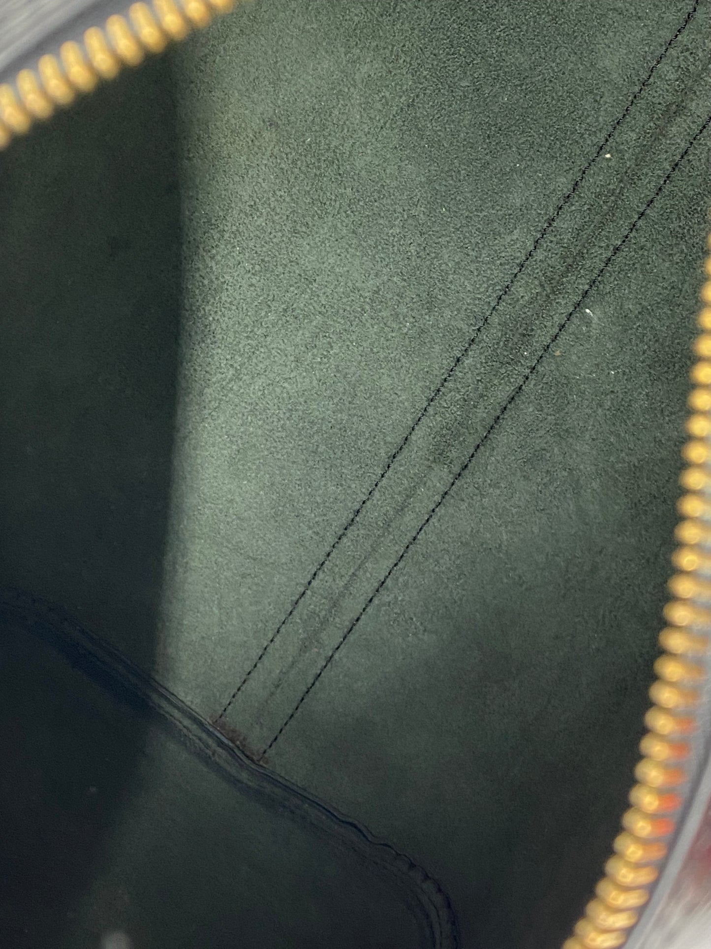 LOUIS VUITTON Speedy 30 Epi noir