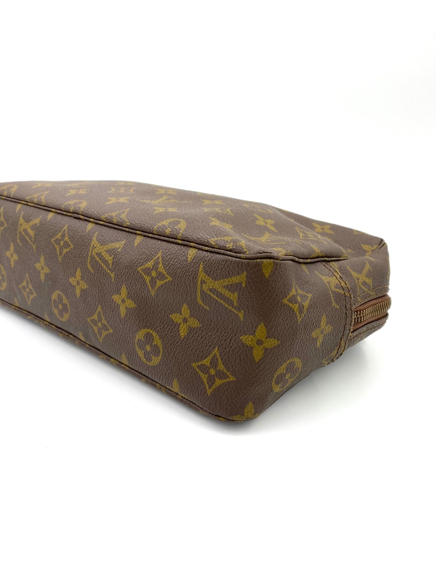 LOUIS VUITTON Trousse Toilette 28 Monogram Canvas