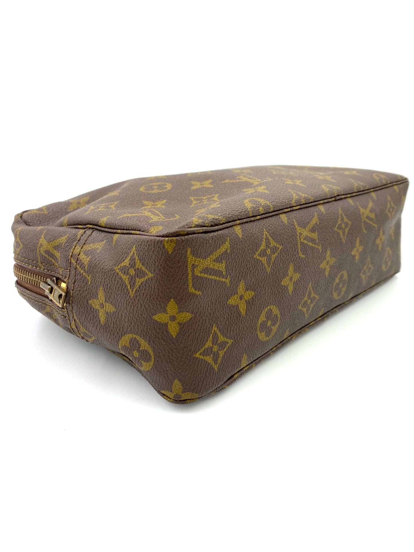 LOUIS VUITTON Trousse Toilette 28 Monogram Canvas