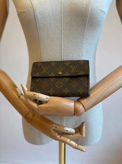 LOUIS VUITTON Porte Tresor Monogram Canvas - Clutch & Macarons - SP1926 - Clutch & Macarons - 