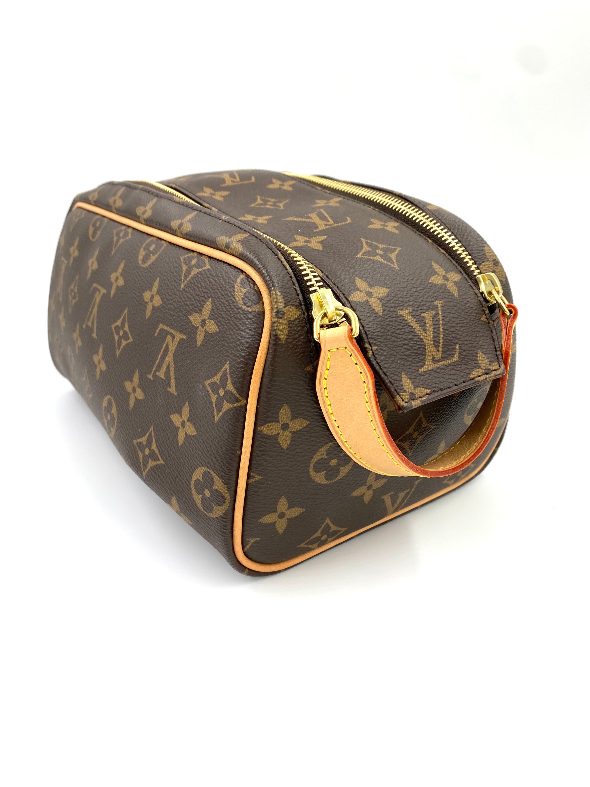 LOUIS VUITTON Dopp Kit Poche Toilette Monogram Canvas Clutch Macarons