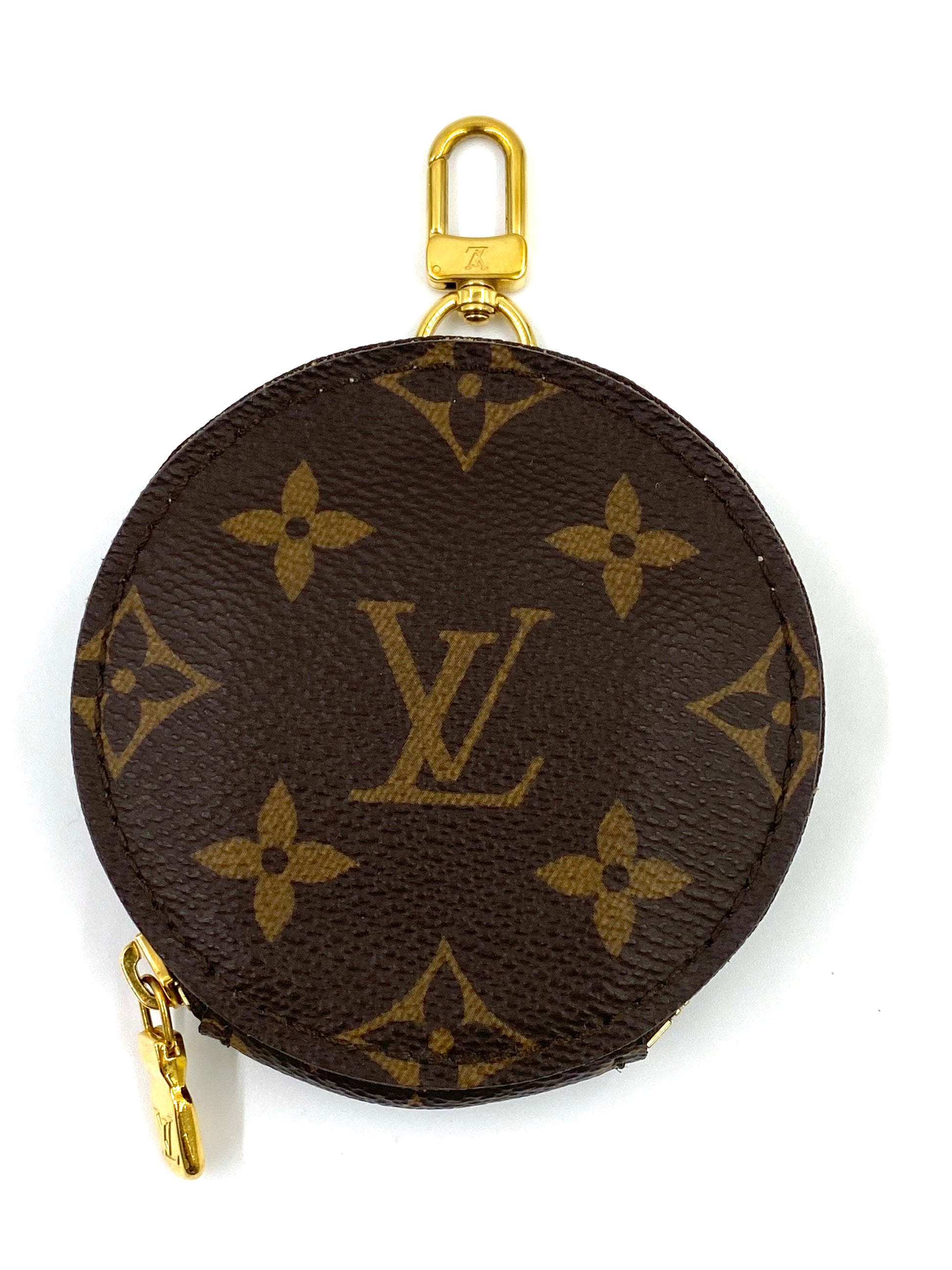 LOUIS VUITTON Multi Pochette Monogram Canvas Clutch Macarons