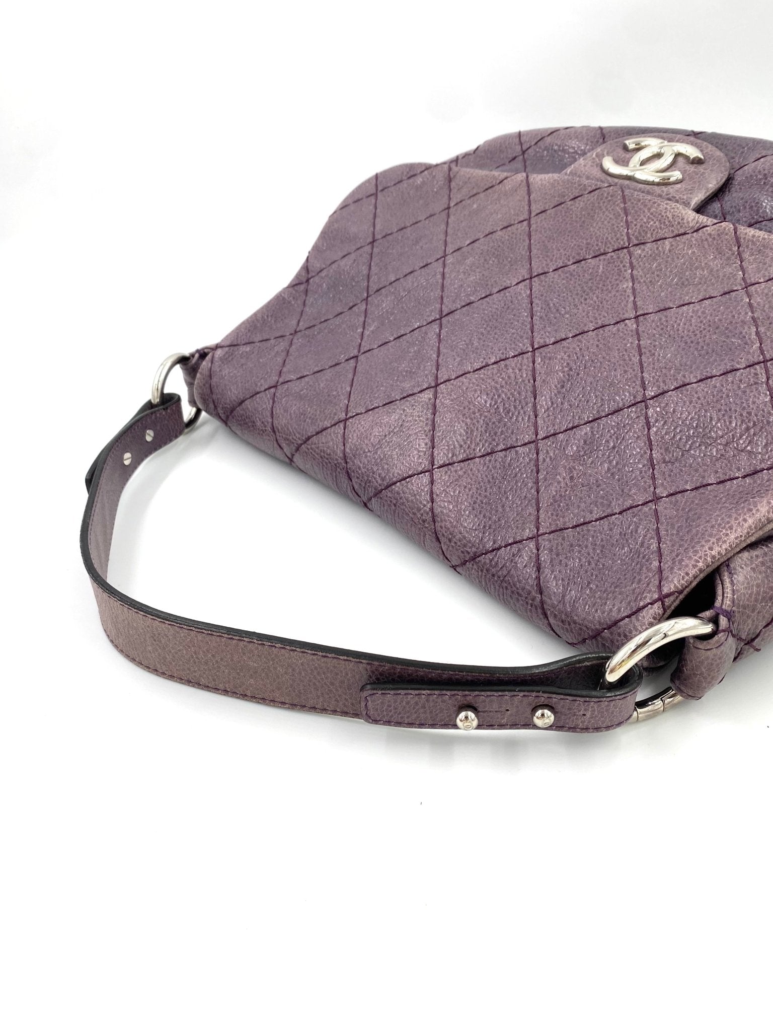 CHANEL Single Flap Bag "On the road" XL violett - Clutch & Macarons - 13347914 - Clutch & Macarons - 