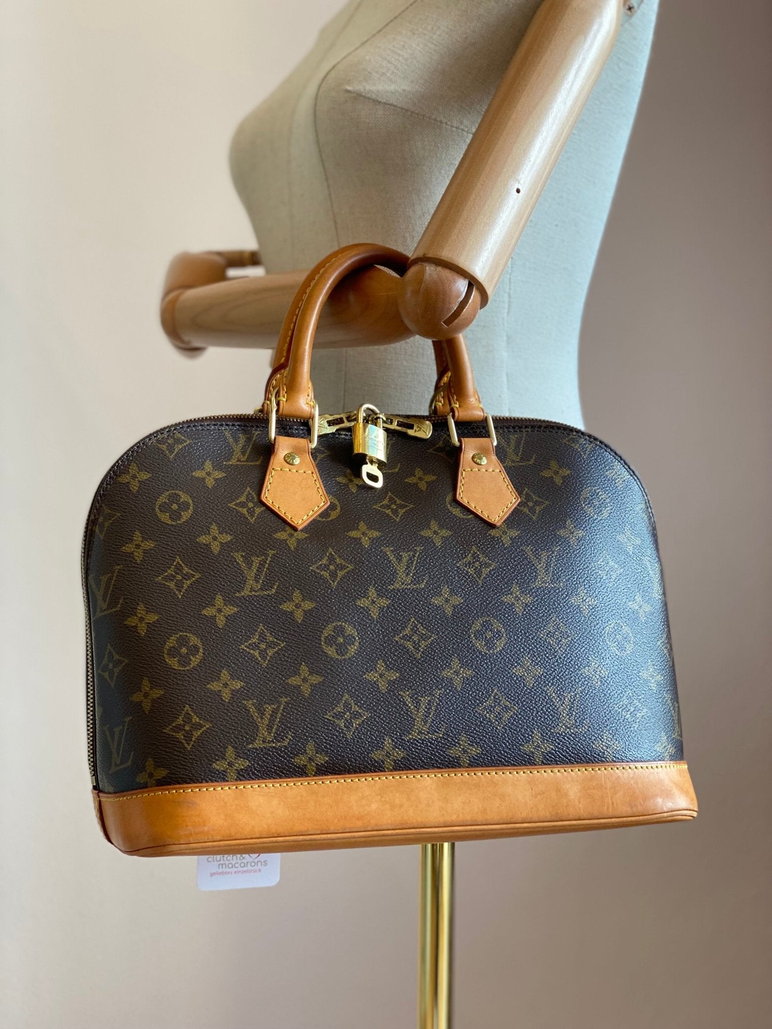 LOUIS VUITTON Alma Monogram Canvas - Clutch & Macarons - FL0012 - Clutch & Macarons - 