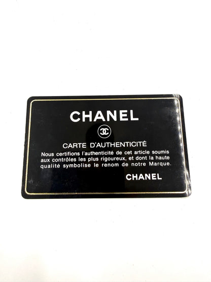CHANEL Single Flap Perforated Jumbo blau SHW mit schwarzer CHANEL Authentizitätskarte